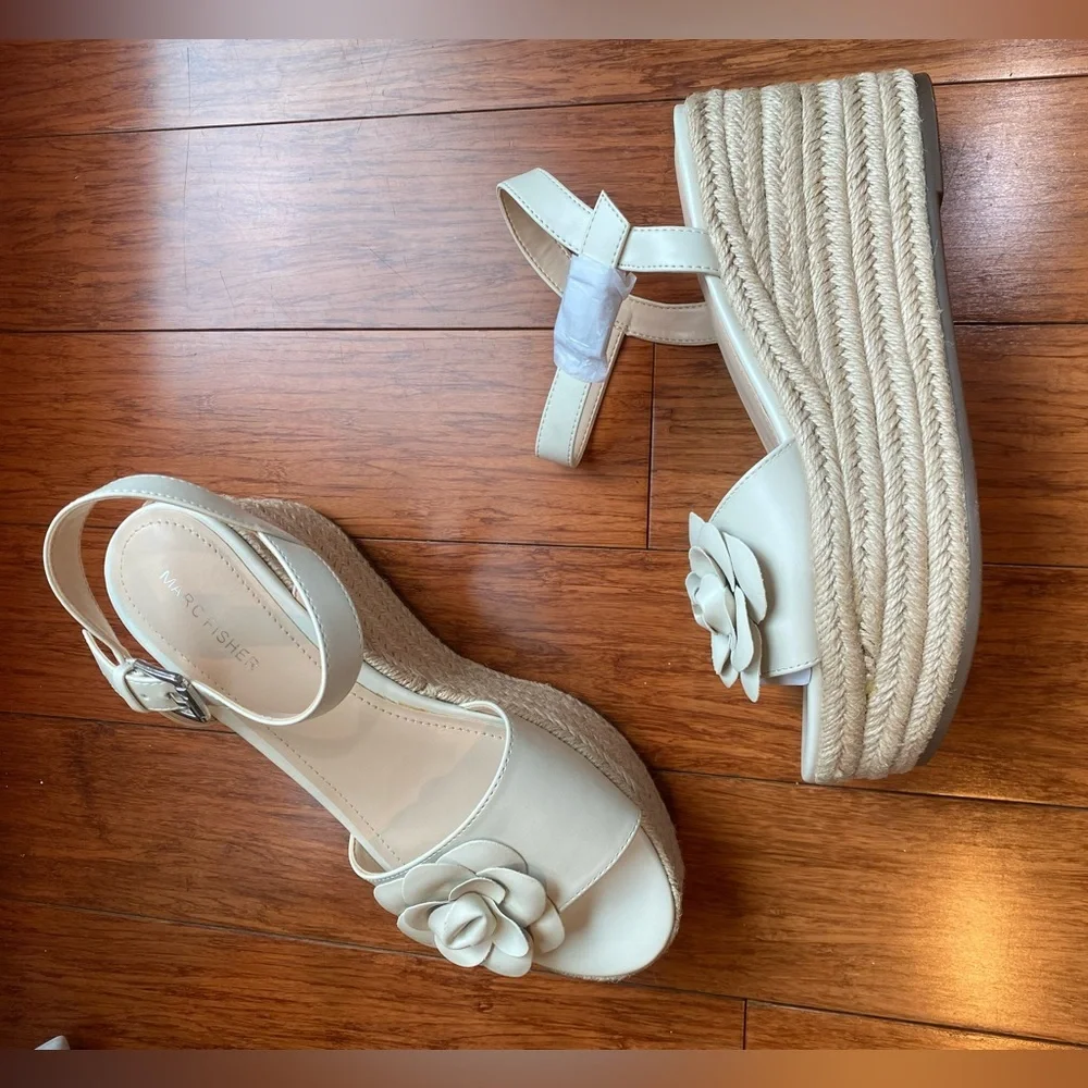 Marc Fisher ivory white wedge sandals, Platform Flower Wedges